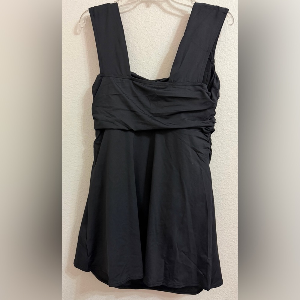 Lands’ End Chlorine-Resistant Square Neck Ruched Swim Dress One-Piece - Picture 4 of 7